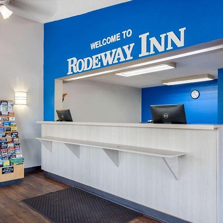 Rodeway Inn Шаронвилл Экстерьер фото