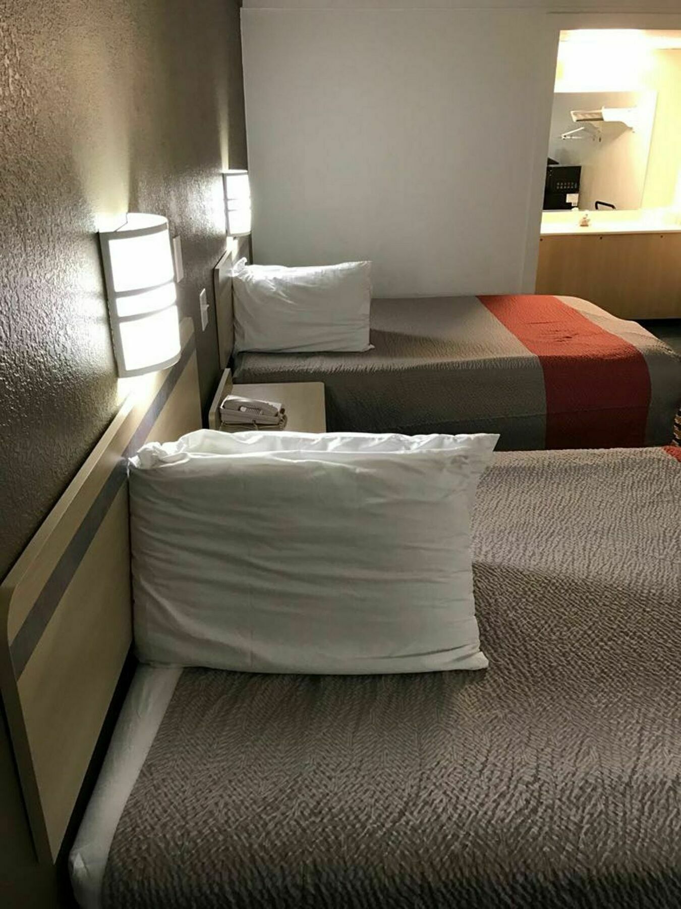 Rodeway Inn Шаронвилл Экстерьер фото